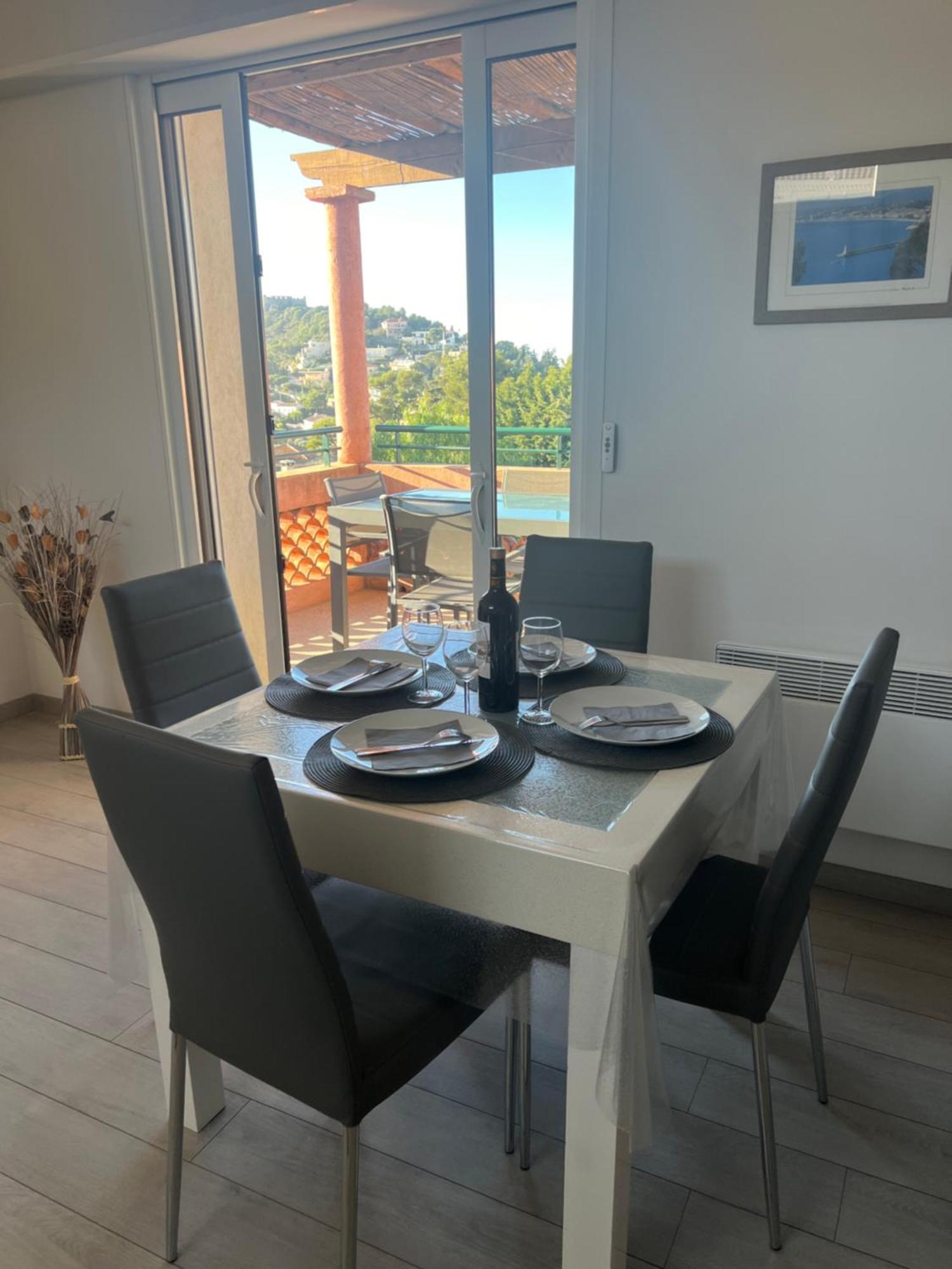 Agreable 3 Pieces Climatise Avec Vue Mer Et Parking Villefranche-sur-Mer Exterior foto