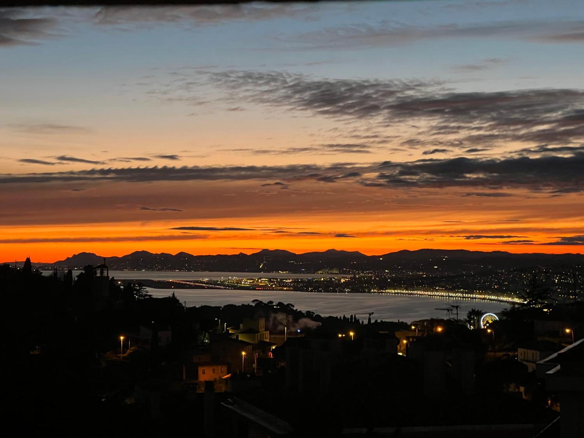 Agreable 3 Pieces Climatise Avec Vue Mer Et Parking Villefranche-sur-Mer Exterior foto