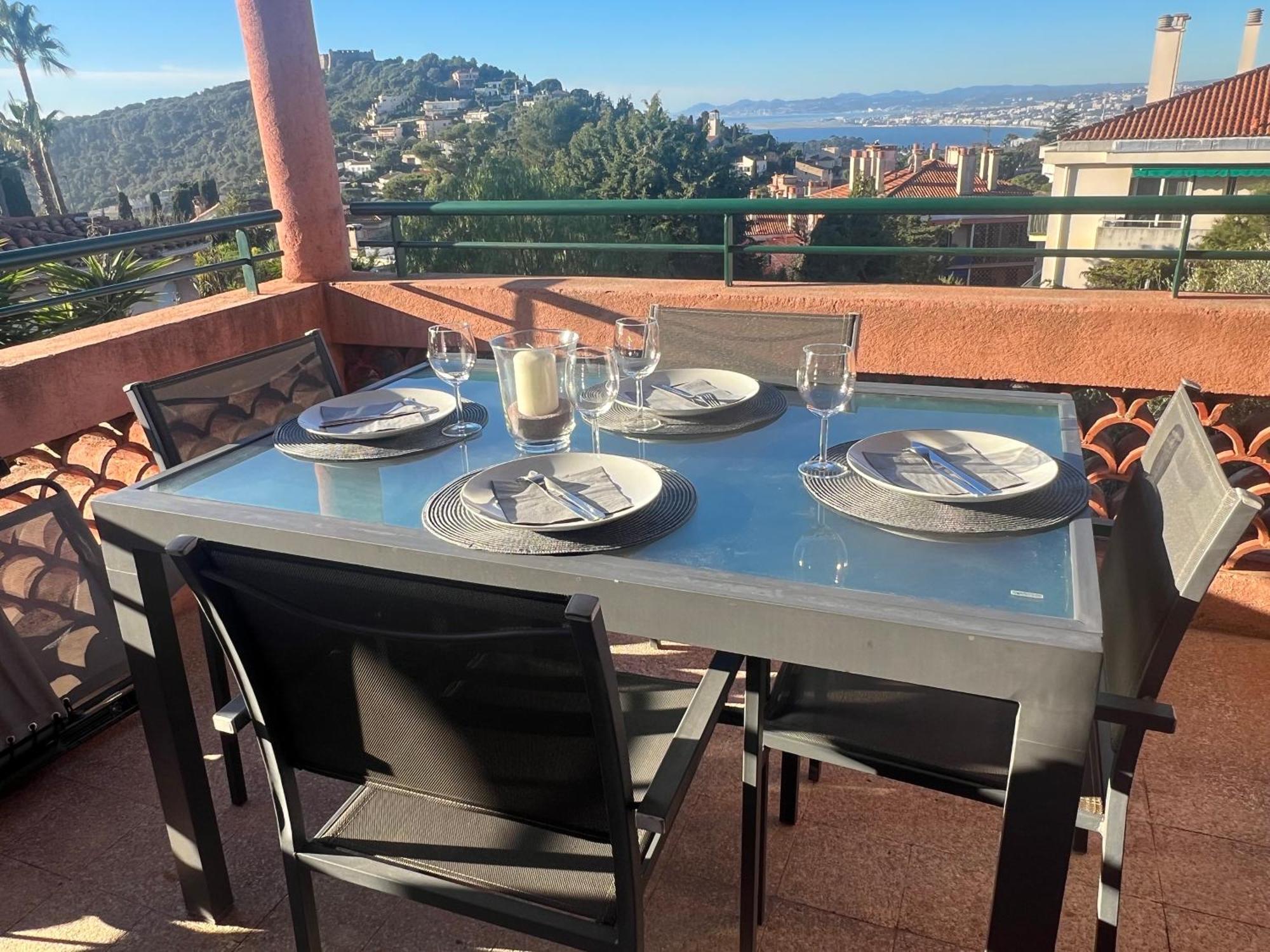 Agreable 3 Pieces Climatise Avec Vue Mer Et Parking Villefranche-sur-Mer Exterior foto